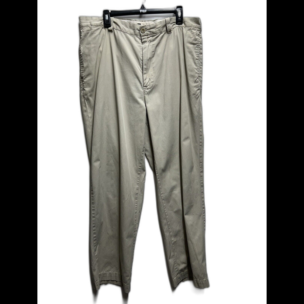 Gap Clean Cut Mens Pants Size 38x32 Beige Flat Front Relaxed Fit Khakis